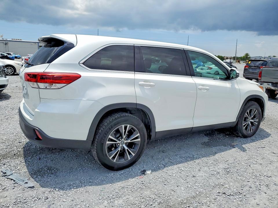 Продаж на аукціоні авто 2019 Toyota Highlander, vin: 5TDZARFH4KS058683, номер лоту: 57270816