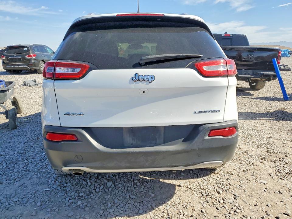 56564216 :رقم المزاد ، 1C4PJMDBXHW536817 vin ، 2017 Jeep Cherokee مزاد بيع