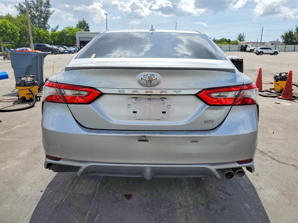 2019 Toyota Camry მანქანა იყიდება აუქციონზე, vin: 4T1B11HK9KU690727, აუქციონის ნომერი: 57438556