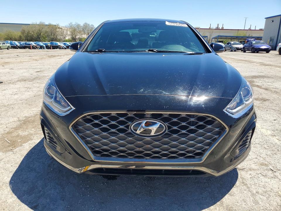 2018 Hyundai Sonata მანქანა იყიდება აუქციონზე, vin: 5NPE34AF6JH706420, აუქციონის ნომერი: 57898826