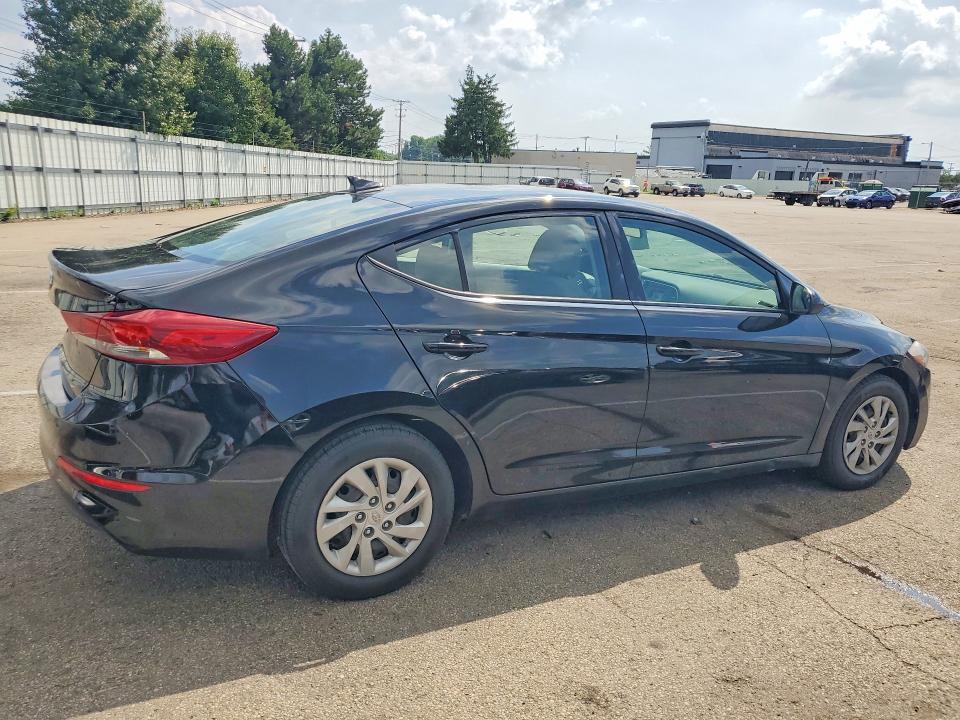2017 Hyundai Elantra მანქანა იყიდება აუქციონზე, vin: 5NPD74LF2HH161162, აუქციონის ნომერი: 58901566