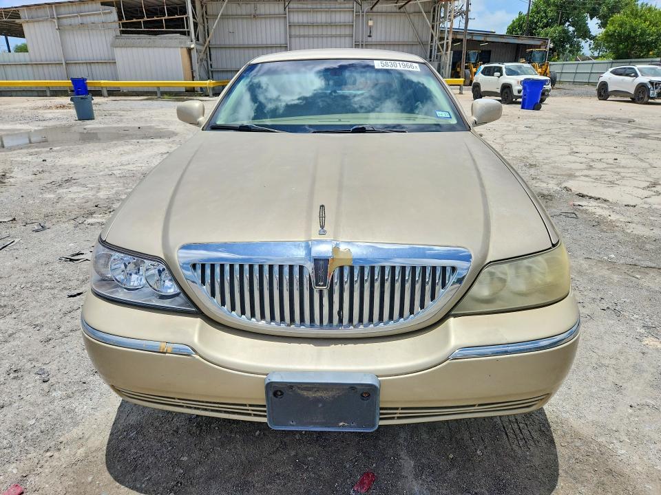 Продажа на аукционе авто 2007 Lincoln Town Car, vin: 1LNHM81W37Y615139, номер лота: 58301966