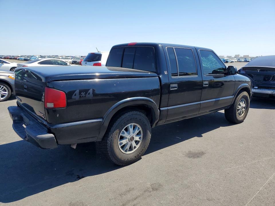 57611336 :رقم المزاد ، 1GTDT13W72K117838 vin ، 2002 Gmc Sonoma مزاد بيع
