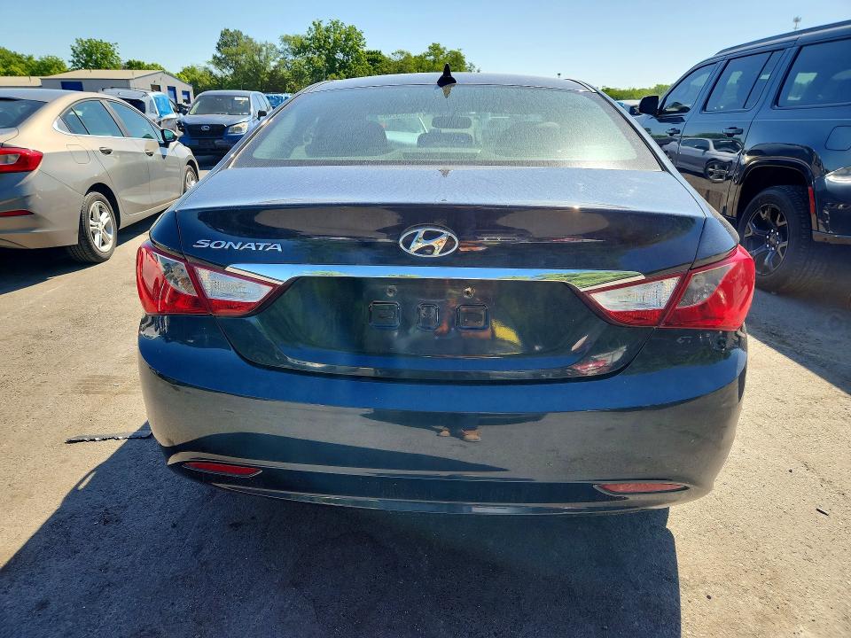 2011 Hyundai Sonata მანქანა იყიდება აუქციონზე, vin: 5NPEB4AC1BH103823, აუქციონის ნომერი: 55623206