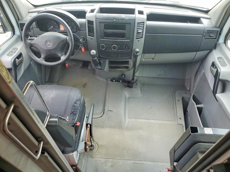 Продажа на аукционе авто 2015 Mercedes Benz Sprinter, vin: WD3PE8DBXFP124944, номер лота: 54730896