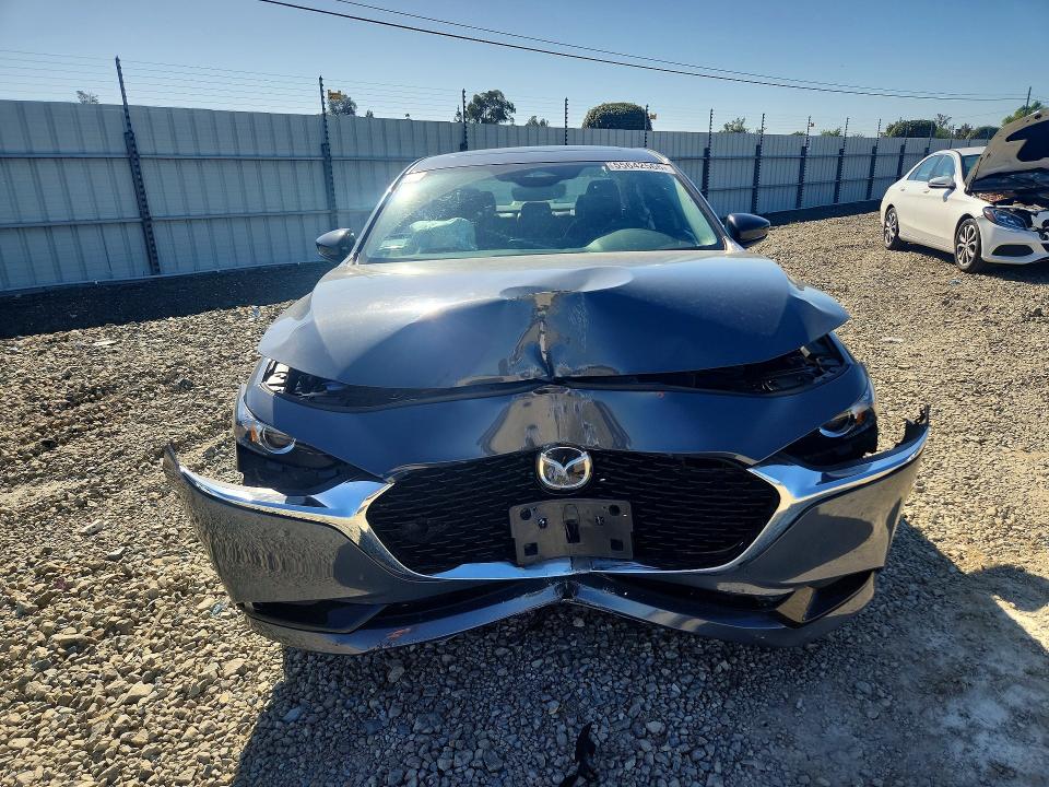 55642566 :رقم المزاد ، 3MZBPBCM3RM411253 vin ، 2024 Mazda 3 مزاد بيع
