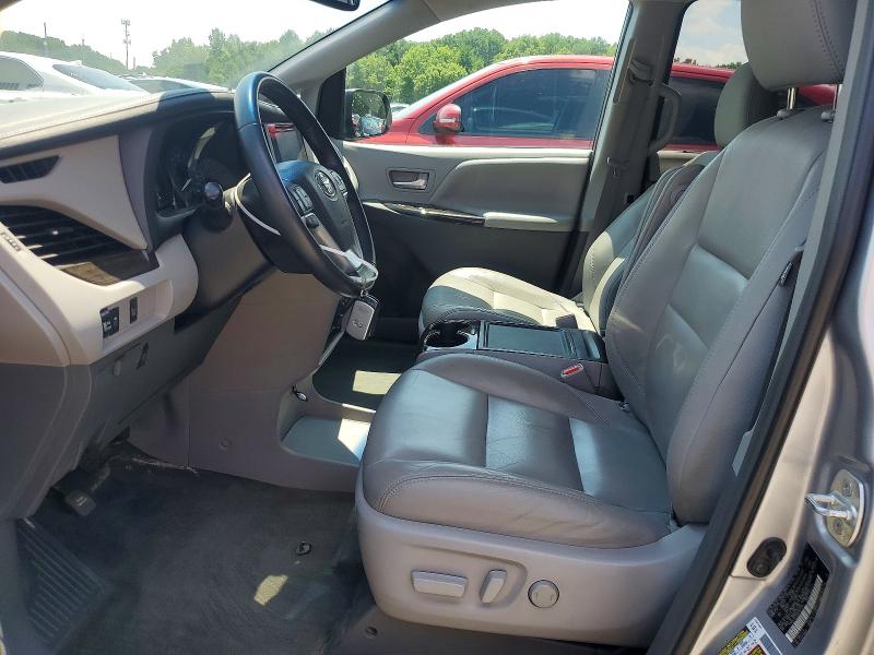 58986756 :رقم المزاد ، 5TDDZ3DCXHS181159 vin ، 2017 Toyota Sienna مزاد بيع