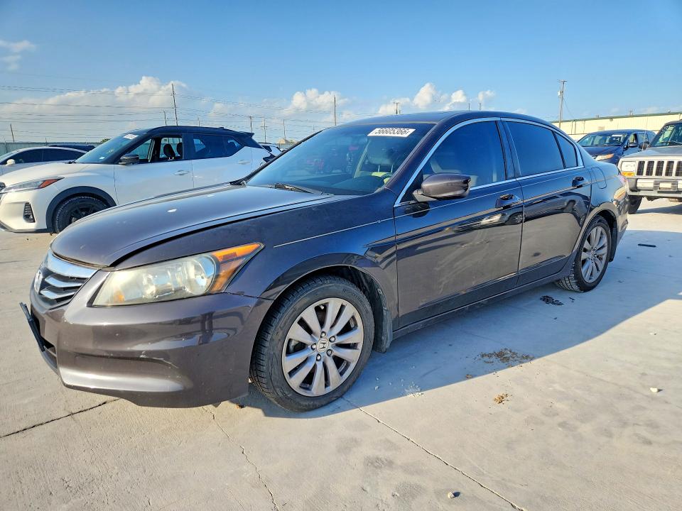 2011 Honda Accord მანქანა იყიდება აუქციონზე, vin: 1HGCP2F71BA014819, აუქციონის ნომერი: 56605366