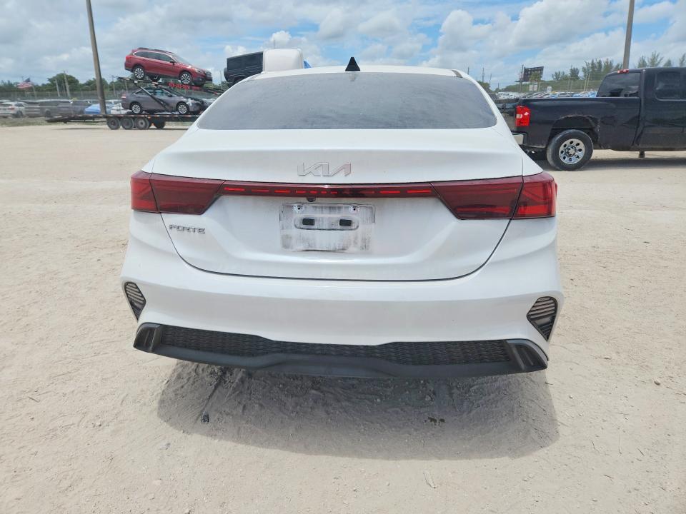 56826096 :رقم المزاد ، 3KPF24AD2NE487987 vin ، 2022 Kia Forte مزاد بيع