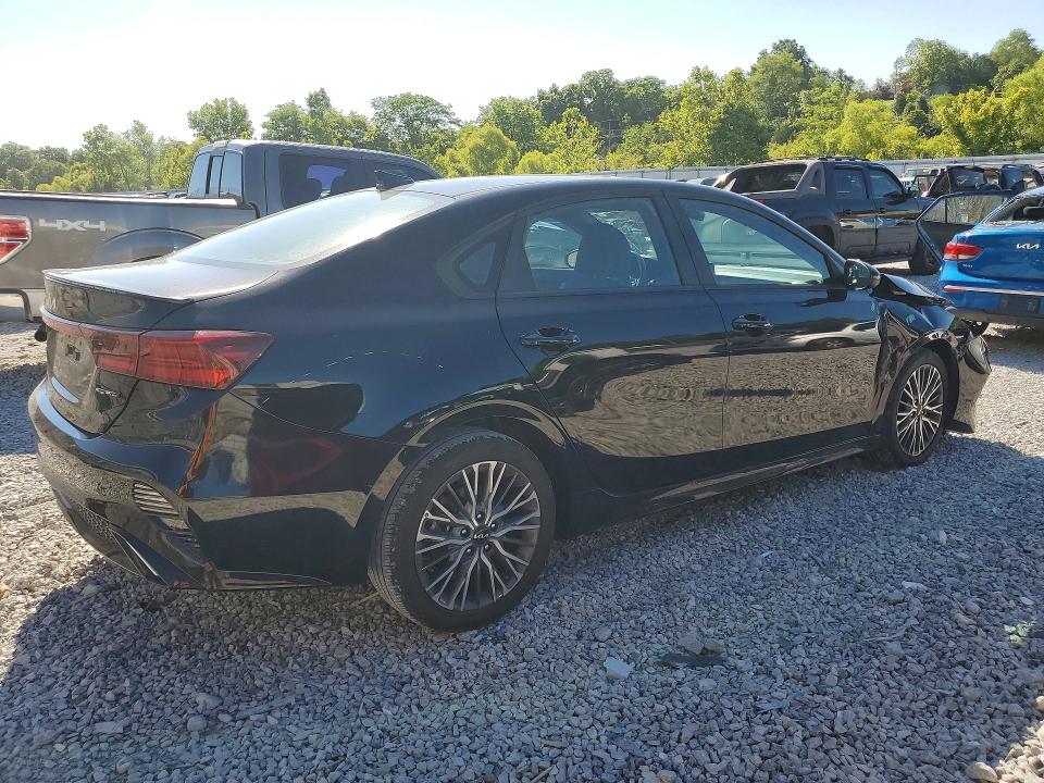58417626 :رقم المزاد ، 3KPF54AD8PE666156 vin ، 2023 Kia Forte مزاد بيع