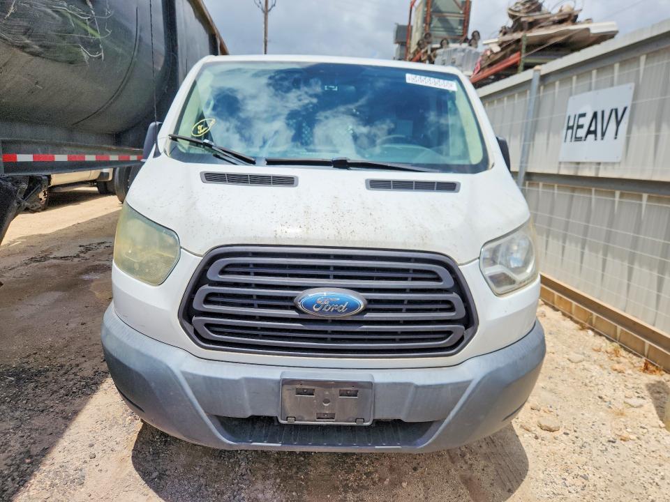 56568586 :رقم المزاد ، 1FTNR1YMXFKA12324 vin ، 2015 Ford Transit مزاد بيع