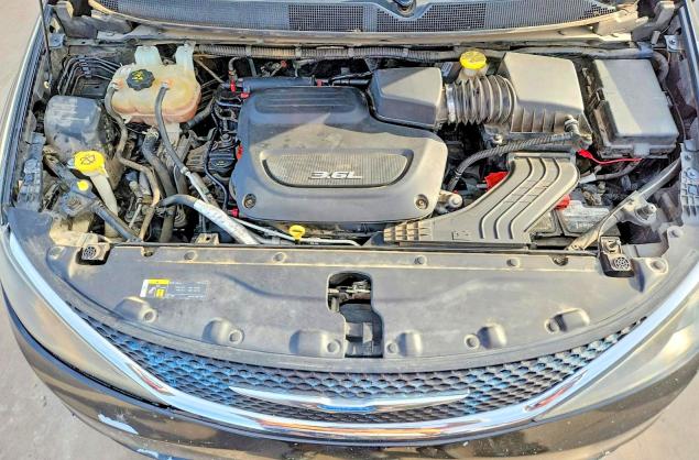58938606 :رقم المزاد ، 2C4RC1DG1JR186246 vin ، 2018 Chrysler Pacifica مزاد بيع
