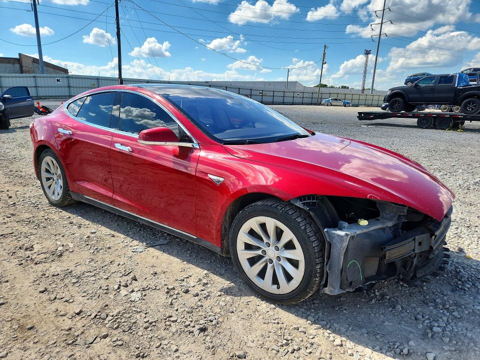 Продаж на аукціоні авто 2014 Tesla Model S, vin: 5YJSA1H17EFP30229, номер лоту: 58100006