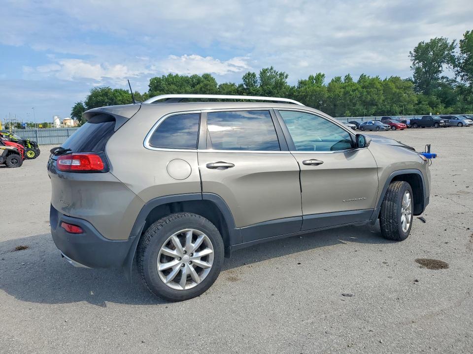 58722026 :رقم المزاد ، 1C4PJMDS3HW618646 vin ، 2017 Jeep Cherokee مزاد بيع