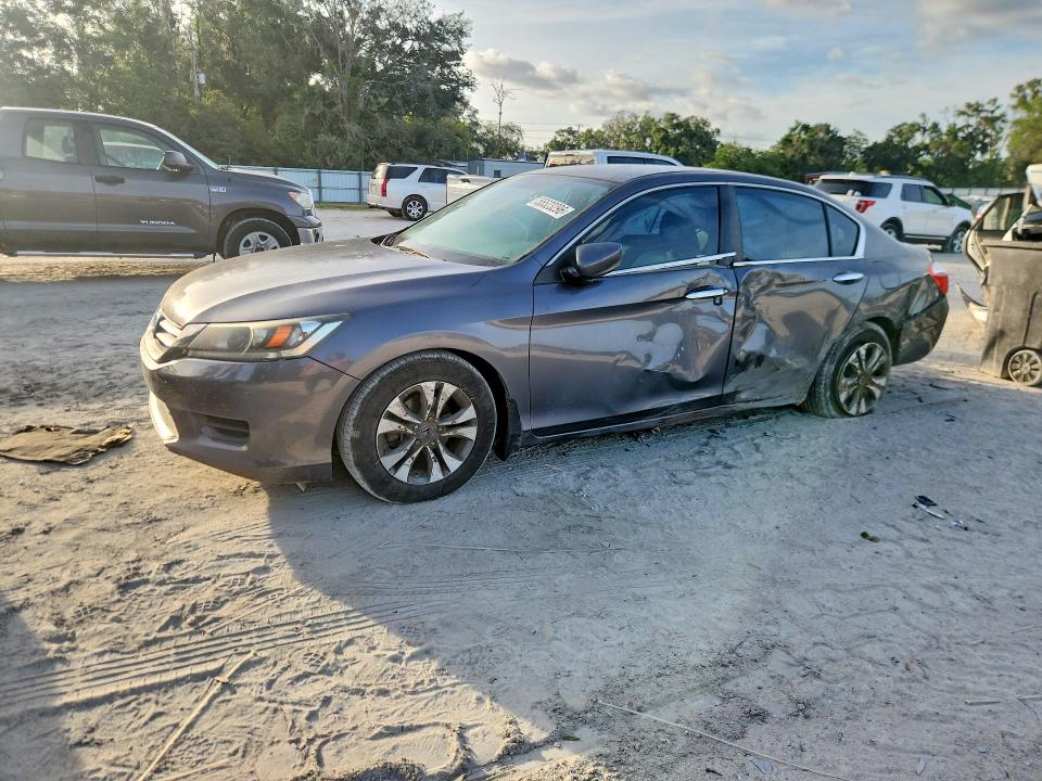 55523296 :رقم المزاد ، 1HGCR2F38DA015783 vin ، 2013 Honda Accord مزاد بيع
