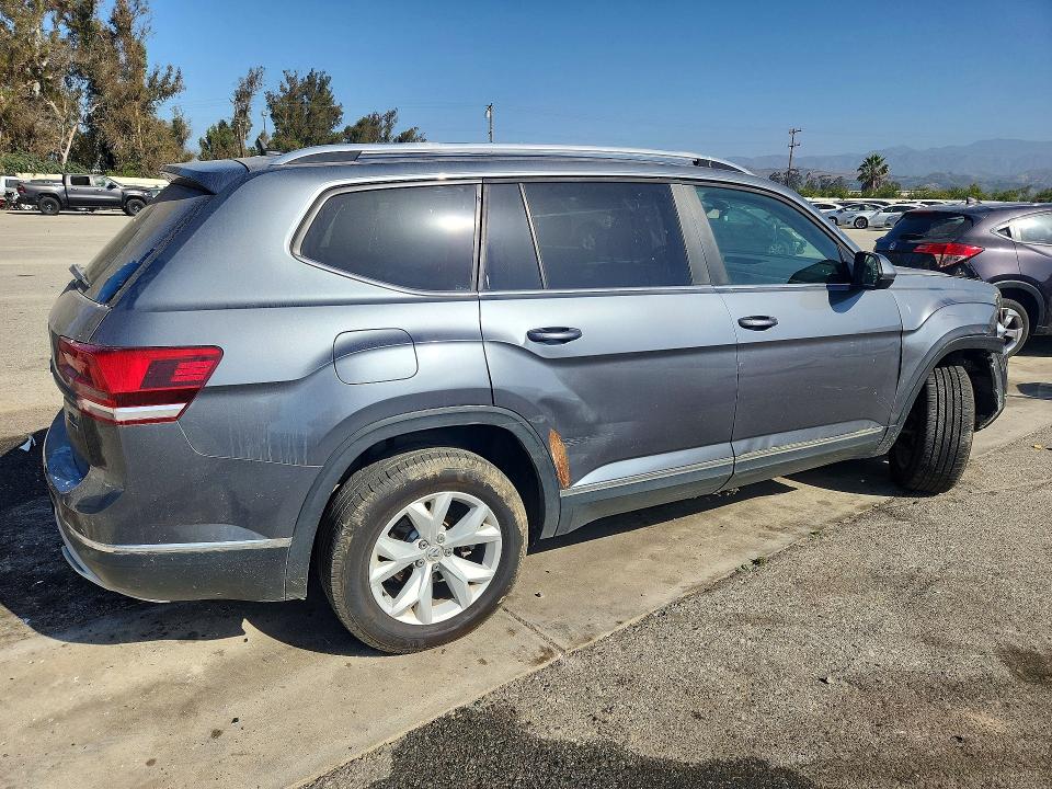Продажа на аукционе авто 2018 Volkswagen Atlas, vin: 1V2MR2CA4JC537685, номер лота: 55420256