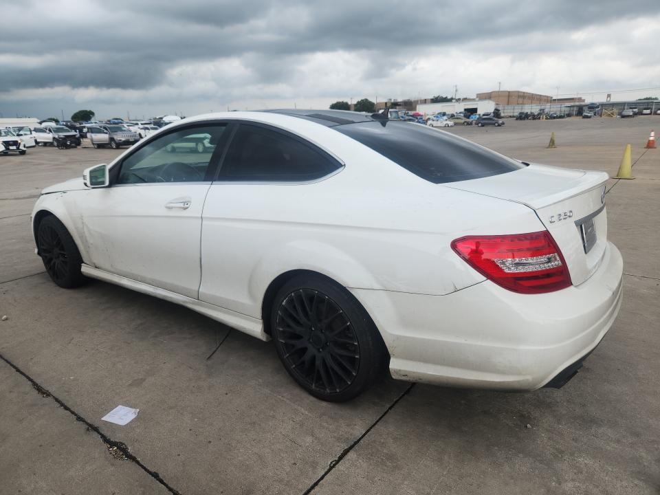 57732466 :رقم المزاد ، WDDGJ4HB7FG368884 vin ، 2015 Mercedes-benz C مزاد بيع
