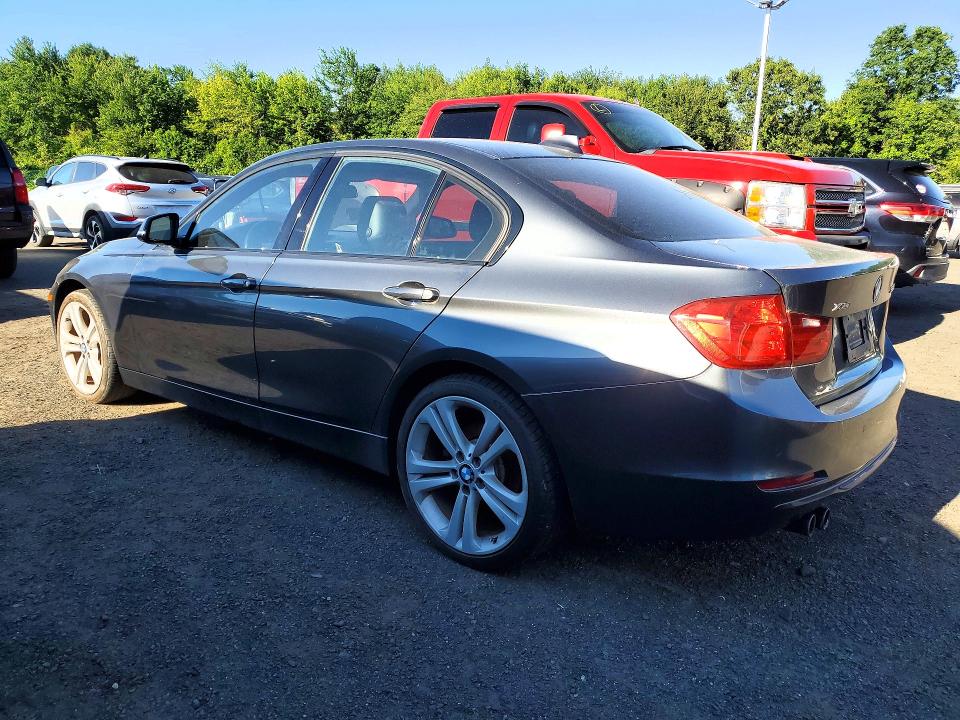 2015 Bmw 328 მანქანა იყიდება აუქციონზე, vin: WBA3B3G51FNR88683, აუქციონის ნომერი: 56363416