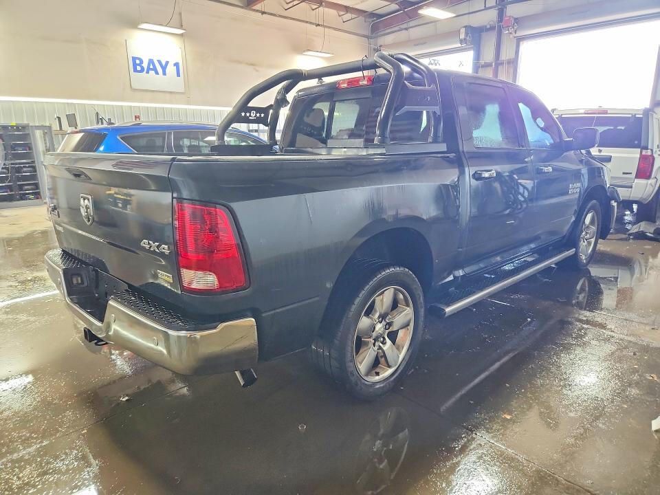 55597556 :رقم المزاد ، 1C6RR7LG2HS583192 vin ، 2017 Ram 1500 مزاد بيع