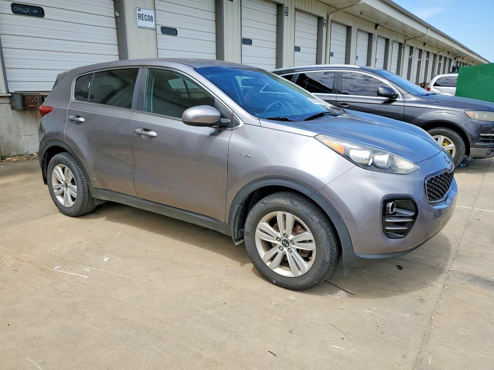 56575996 :رقم المزاد ، KNDPMCAC2H7288345 vin ، 2017 Kia Sportage مزاد بيع