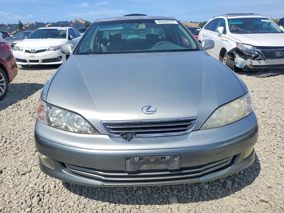 2000 Lexus Es მანქანა იყიდება აუქციონზე, vin: JT8BF28GXY5100270, აუქციონის ნომერი: 56060976