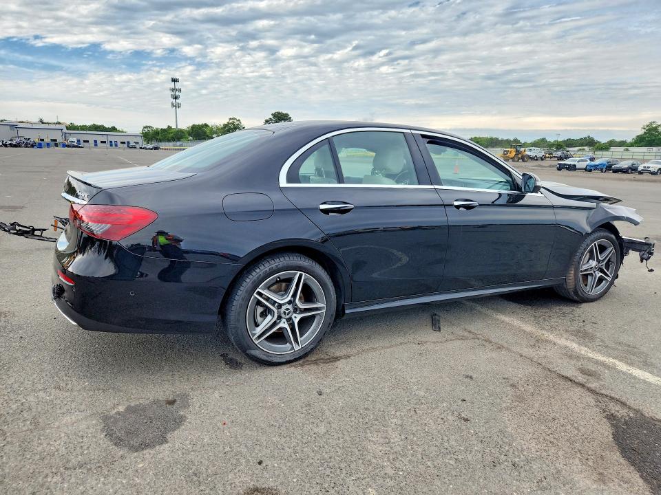 2022 Mercedes-benz E მანქანა იყიდება აუქციონზე, vin: W1KZF8EB1NB059946, აუქციონის ნომერი: 57824246