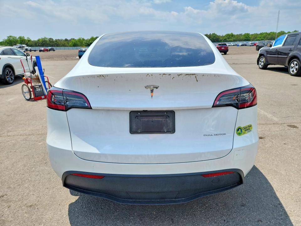 2024 Tesla Model Y მანქანა იყიდება აუქციონზე, vin: 7SAYGDEE5RF182628, აუქციონის ნომერი: 56844976
