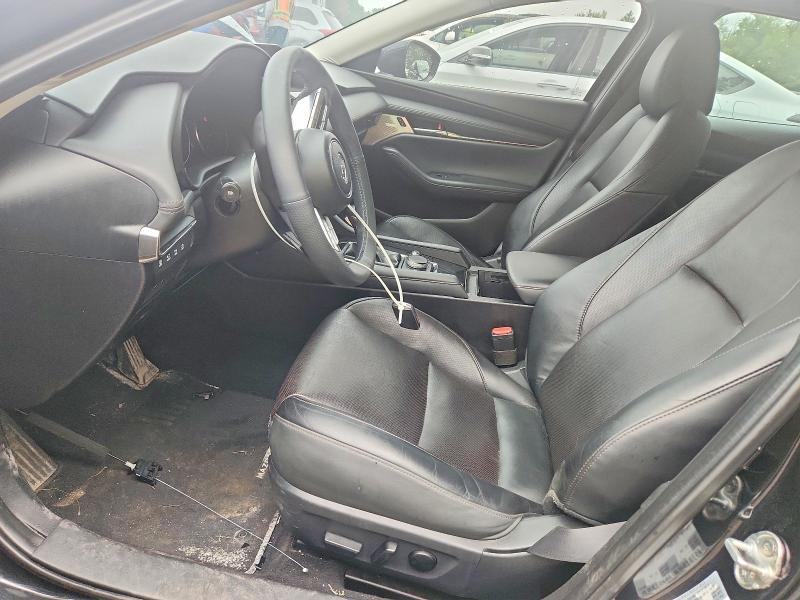 58198596 :رقم المزاد ، 3MZBPADL5MM216618 vin ، 2021 Mazda 3 مزاد بيع