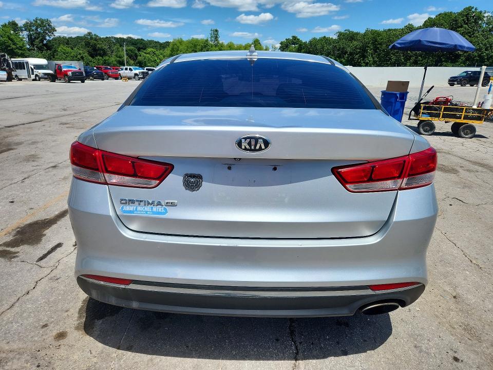 Продаж на аукціоні авто 2018 Kia Optima, vin: 5XXGT4L38JG188172, номер лоту: 57531496