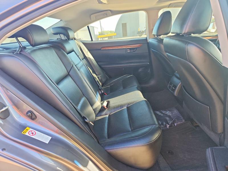 57228156 :رقم المزاد ، JTHBW1GG4D2010720 vin ، 2013 Lexus Es مزاد بيع