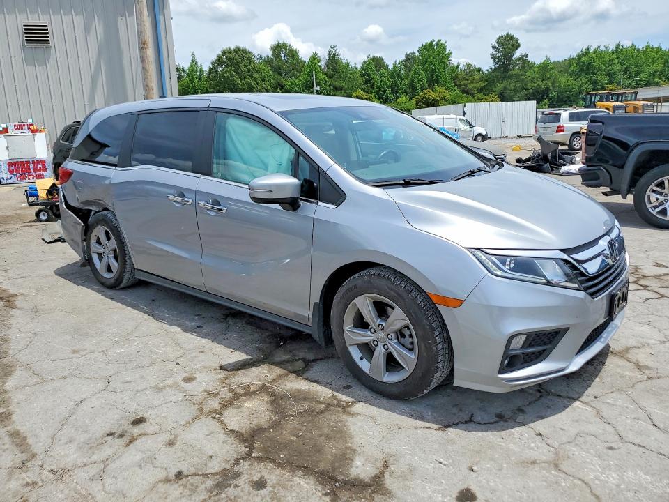 55825856 :رقم المزاد ، 5FNRL6H73KB120091 vin ، 2019 Honda Odyssey مزاد بيع