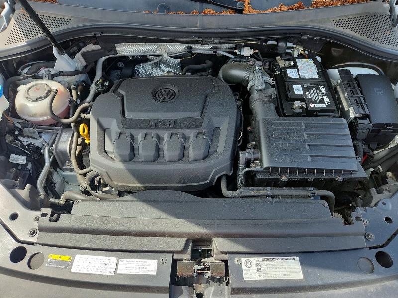 Продажа на аукционе авто 2018 Volkswagen Tiguan, vin: 3VV2B7AX9JM033084, номер лота: 57872286