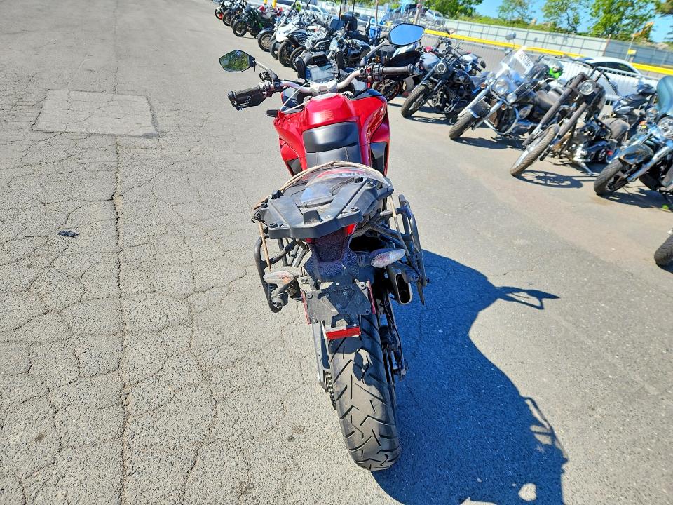55358176 :رقم المزاد ، ZDMAAEDT1LB004333 vin ، 2020 Ducati Multistrada مزاد بيع