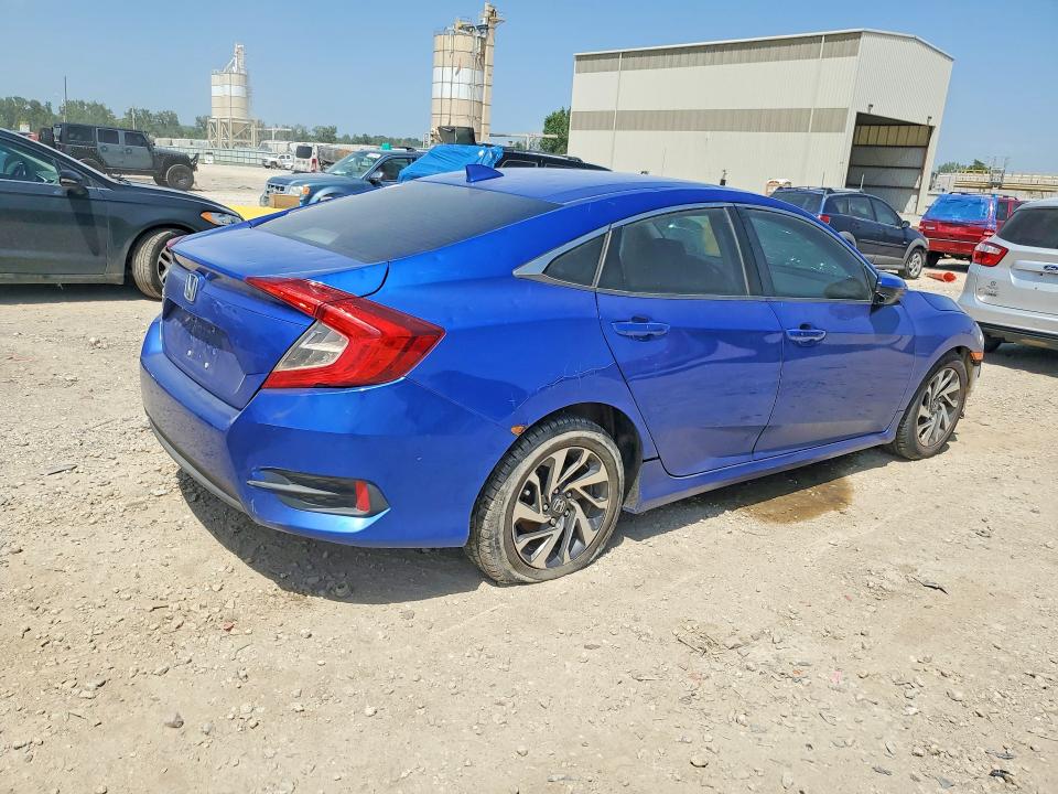 Aukcja sprzedaży 2017 Honda Civic, vin: 19XFC2F71HE004739, numer aukcji: 79133355