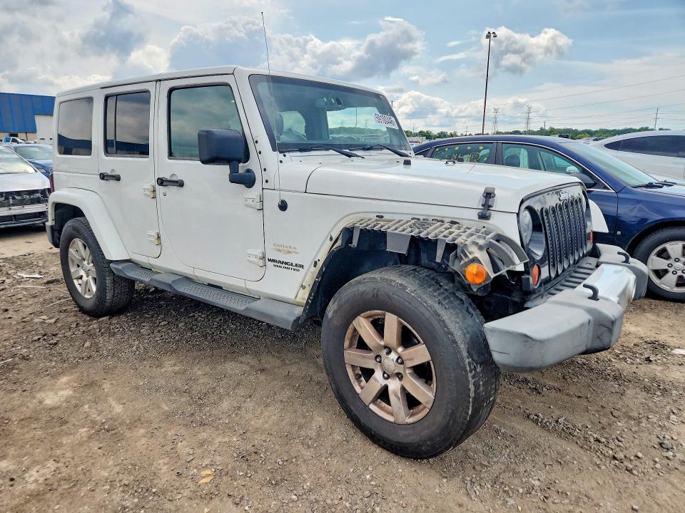 59100446 :رقم المزاد ، 1C4HJWEG3DL579465 vin ، 2013 Jeep Wrangler Unlimited مزاد بيع
