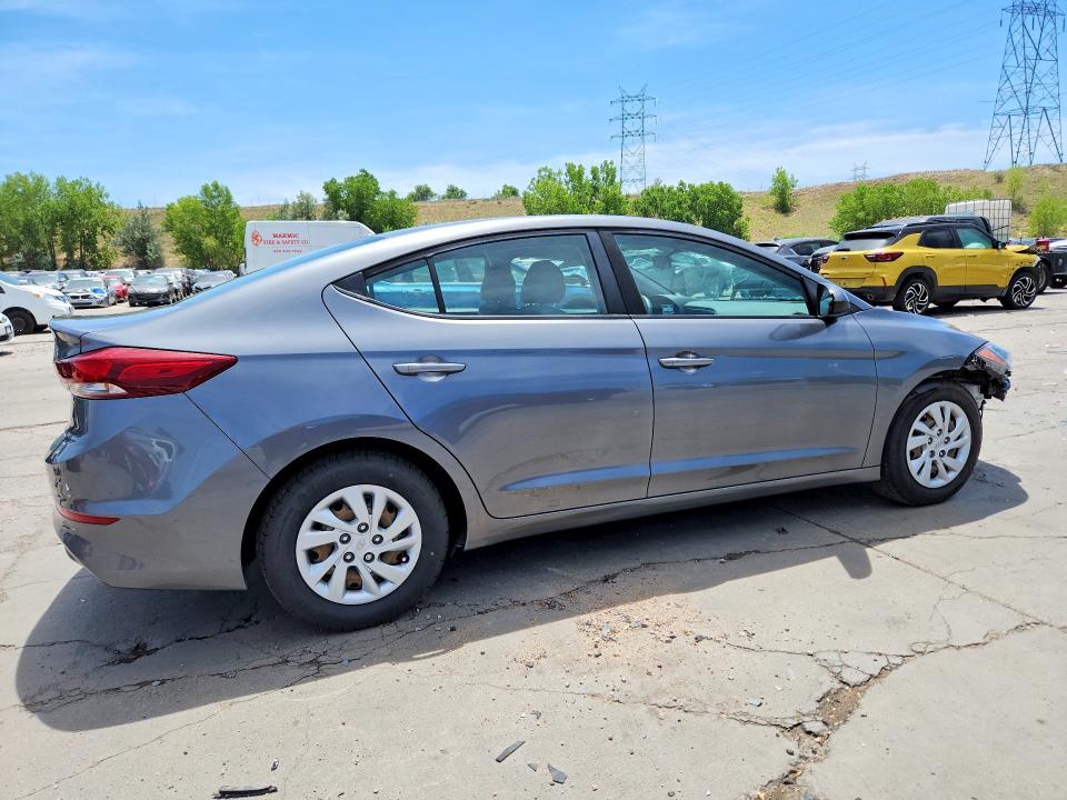 57681516 :رقم المزاد ، 5NPD74LFXJH383308 vin ، 2018 Hyundai Elantra مزاد بيع