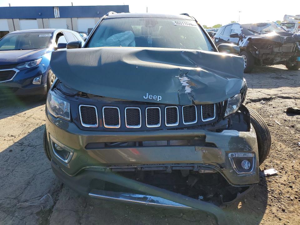 55311576 :رقم المزاد ، 3C4NJDCB9MT542133 vin ، 2021 Jeep Compass مزاد بيع