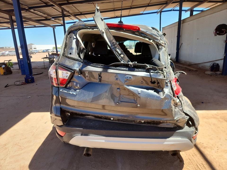 Продажа на аукционе авто 2017 Ford Escape, vin: 1FMCU0G96HUD85795, номер лота: 58099256