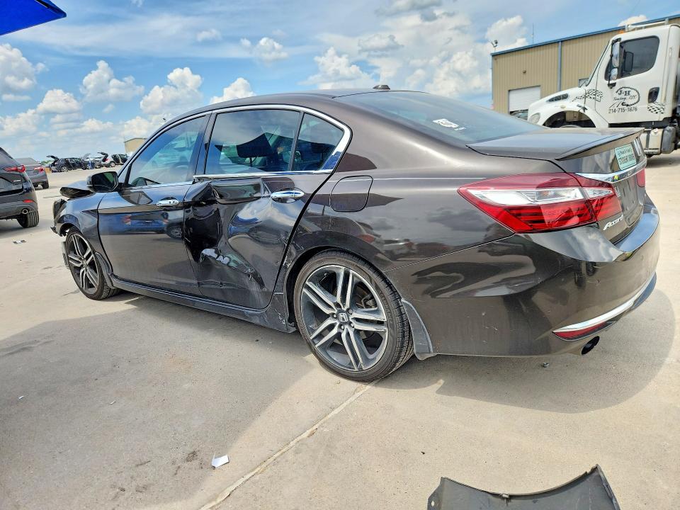 55786086 :رقم المزاد ، 1HGCR3F94HA015053 vin ، 2017 Honda Accord مزاد بيع