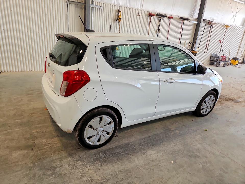 56688356 :رقم المزاد ، KL8CB6SA4JC423964 vin ، 2018 Chevrolet Spark مزاد بيع