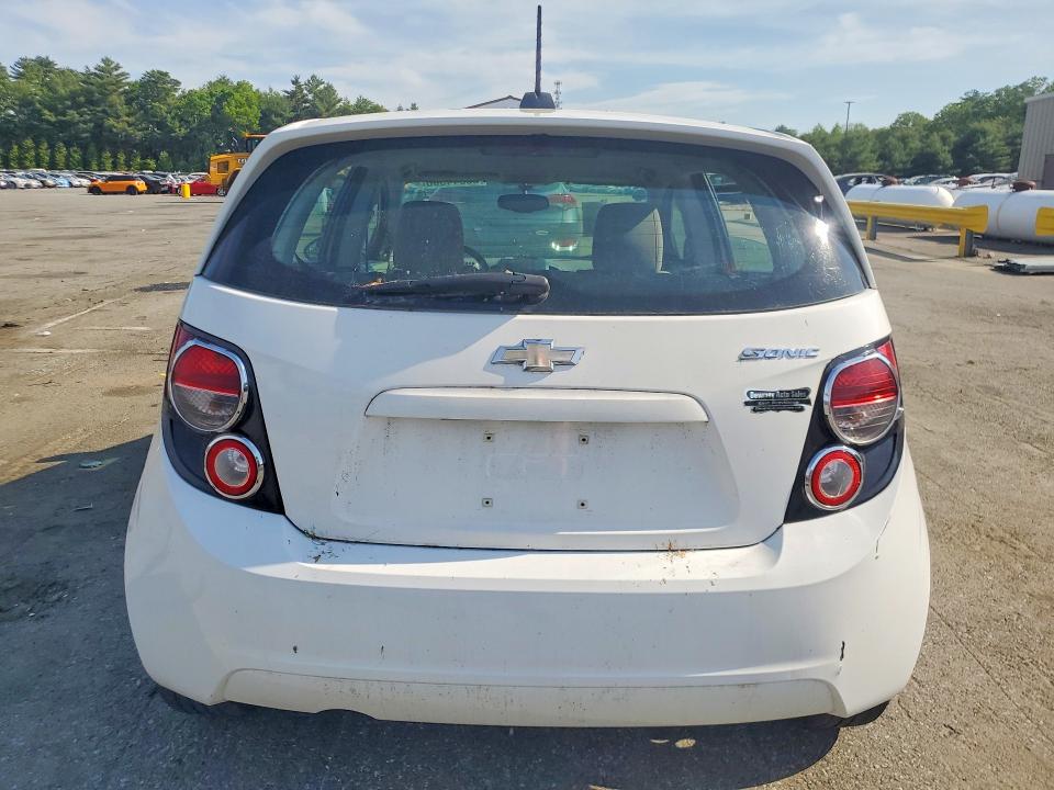 2015 Chevrolet Sonic მანქანა იყიდება აუქციონზე, vin: 1G1JA6SH6F4197984, აუქციონის ნომერი: 56344306