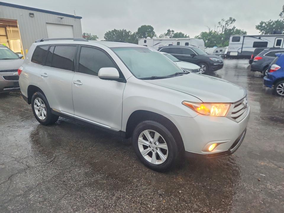 2012 Toyota Highlander მანქანა იყიდება აუქციონზე, vin: 5TDZA3EH6CS017746, აუქციონის ნომერი: 57385966