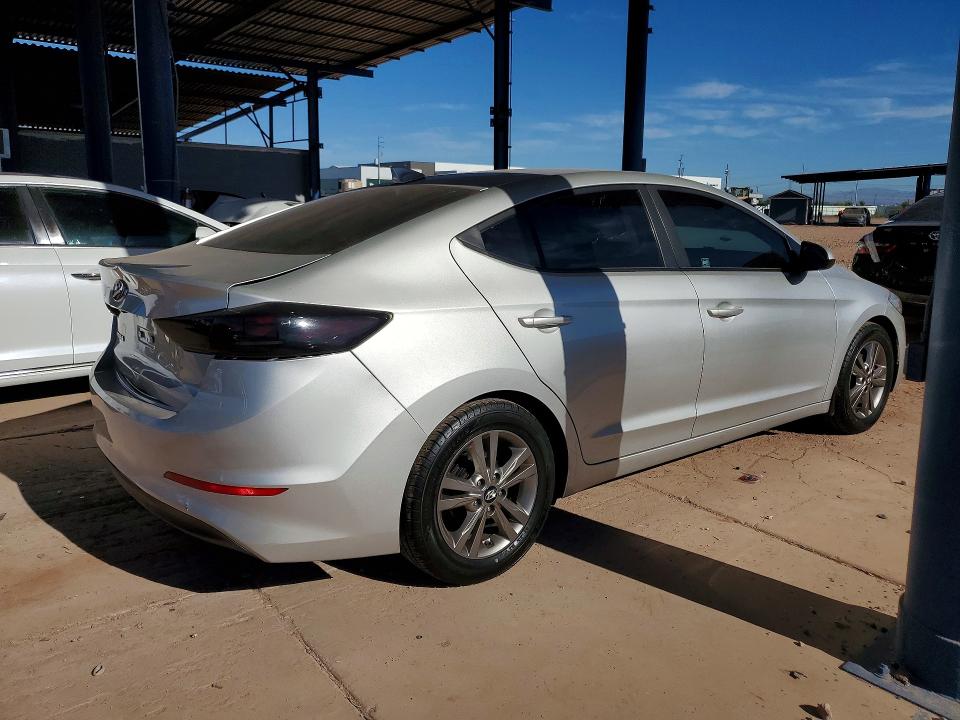 56982126 :رقم المزاد ، 5NPD84LF3HH042968 vin ، 2017 Hyundai Elantra مزاد بيع