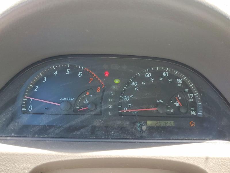 56716226 :رقم المزاد ، 4T1BE32K63U715643 vin ، 2003 Toyota Camry مزاد بيع