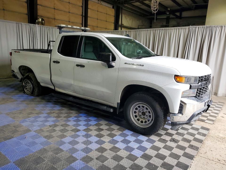 58308896 :رقم المزاد ، 1GCRYAEF6LZ261605 vin ، 2020 Chevrolet Silverado مزاد بيع