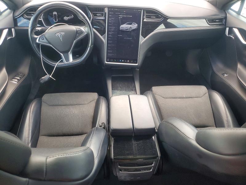 56666276 :رقم المزاد ، 5YJSA1E24JF281793 vin ، 2018 Tesla Model S مزاد بيع