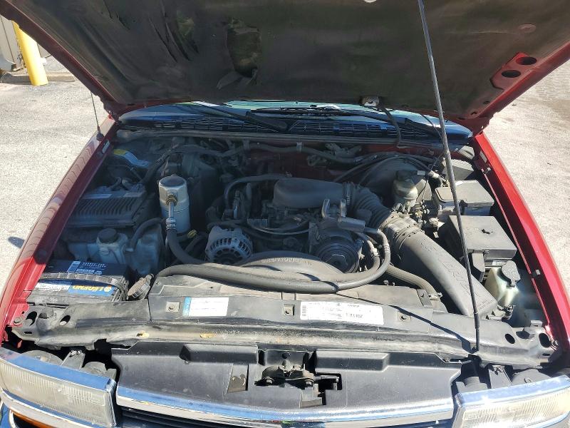 55686086 :رقم المزاد ، 1GNDT13W7W2121692 vin ، 1998 Chevrolet Blazer مزاد بيع