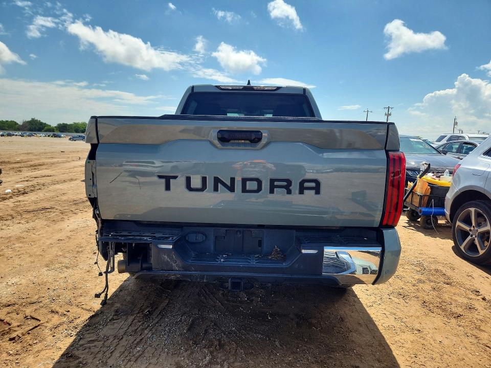 Продажа на аукционе авто 2022 Toyota Tundra, vin: 5TFLA5AB5NX014157, номер лота: 57381666
