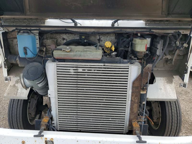 57949206 :رقم المزاد ، 4UZAANBW76CW23392 vin ، 2006 Freightliner Chassis مزاد بيع