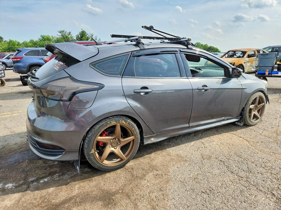 57082966 :رقم المزاد ، 1FADP3L97GL206942 vin ، 2016 Ford Focus مزاد بيع